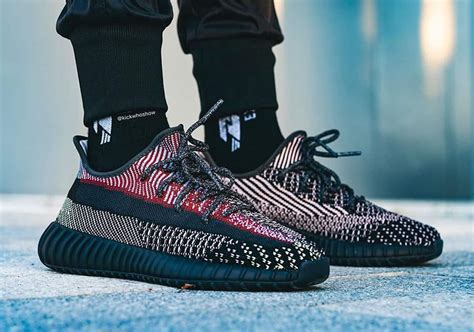 adidas yeezy doodshoofden|yeezy shoes adidas.